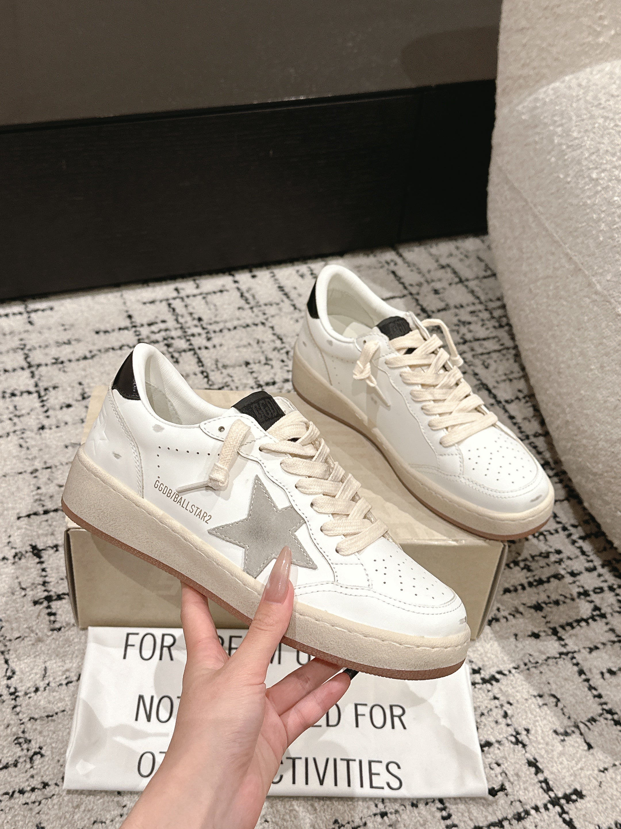 BALL STAR 2 SNEAKERS IN WHITE CALFSKIN GREY SUEDE STAR AND BLACK HEEL TAB