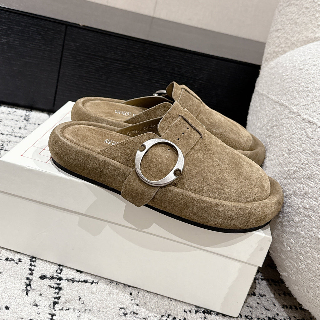 ARC CLOG MULES IN BROWN SUEDE