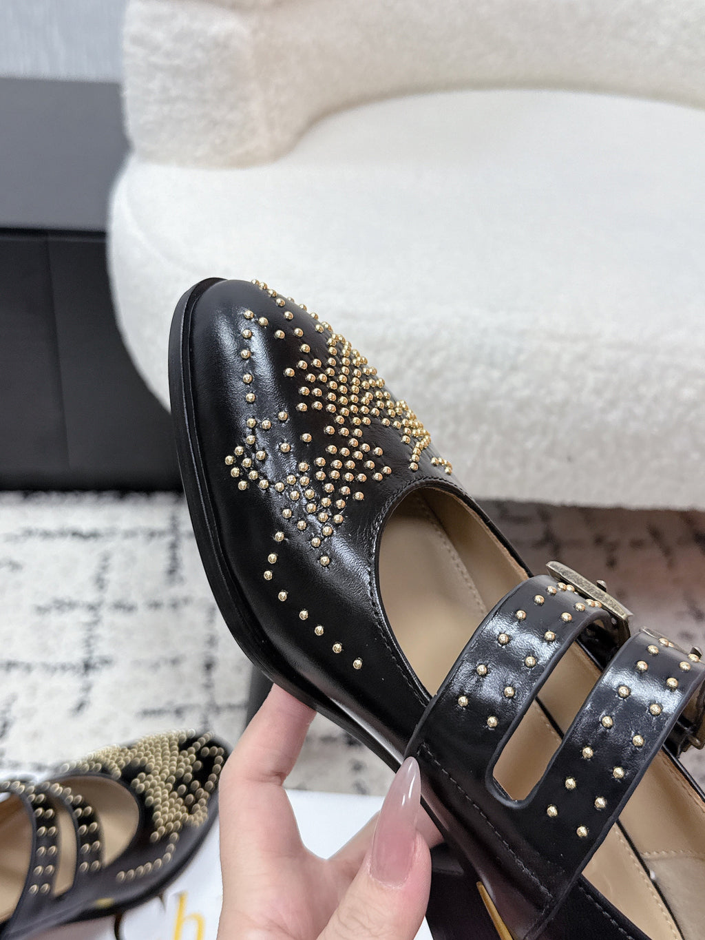 CHLOÉ 26S METAL STUD SHOES IN BLACK CALFSKIN