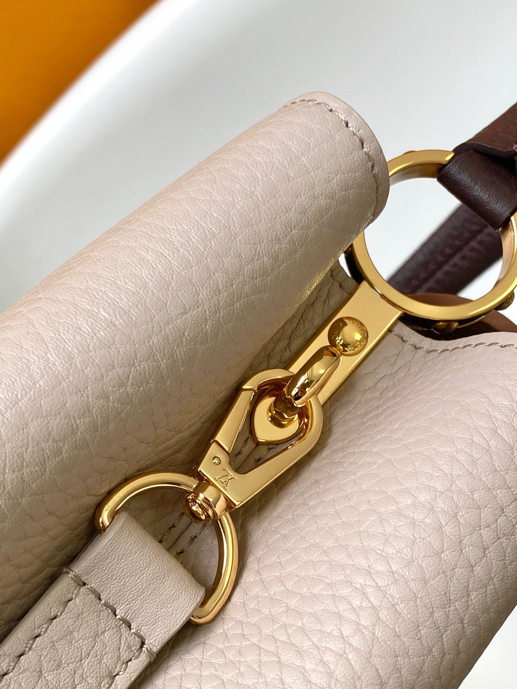 LV 26S CAPUCINES BAG 27 IN GRAYISH BEIGE TAURILLON CALFSKIN