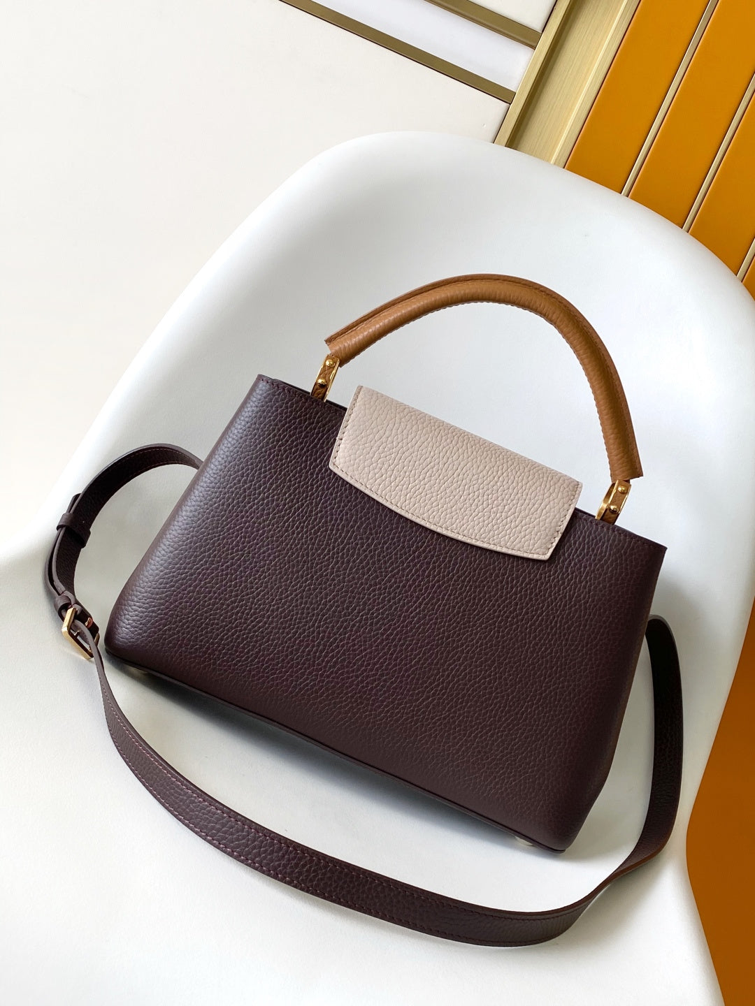 LV 26S CAPUCINES BAG 31 IN REDDISH BROWN TAURILLON CALFSKIN