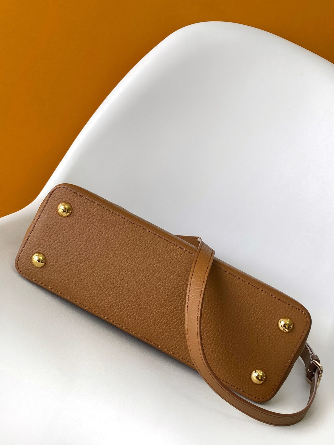 LV 26S CAPUCINES BAG 31 IN BROWN TAURILLON CALFSKIN