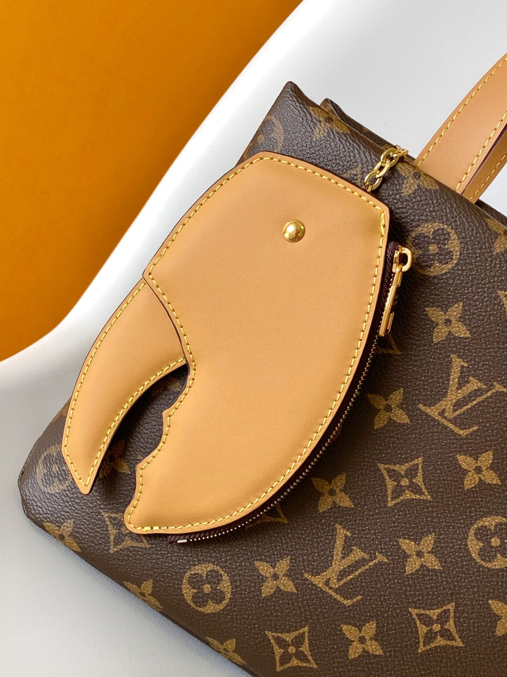 LV 26S LOUIS HANDBAG 25 IN BROWN CALFSKIN