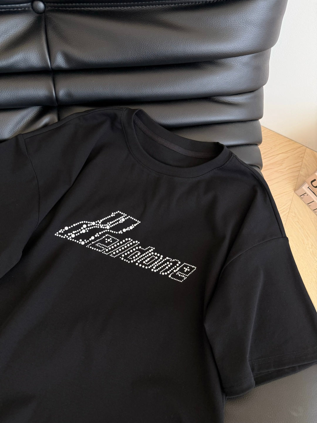 SHORT-SLEEVE TEE 25S WITH PEARL LETTERING 265703