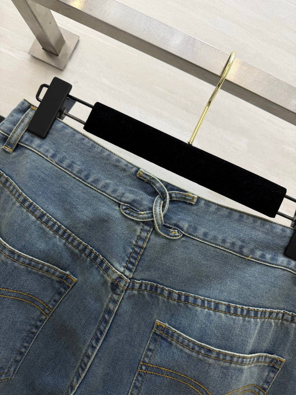 CHANEL 26S STRAIGHT-LEG JEANS STYLE 1194