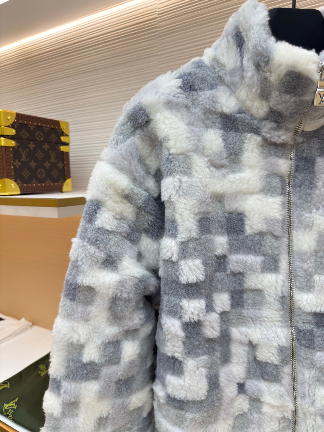LV 25S CASHMERE COAT 589440