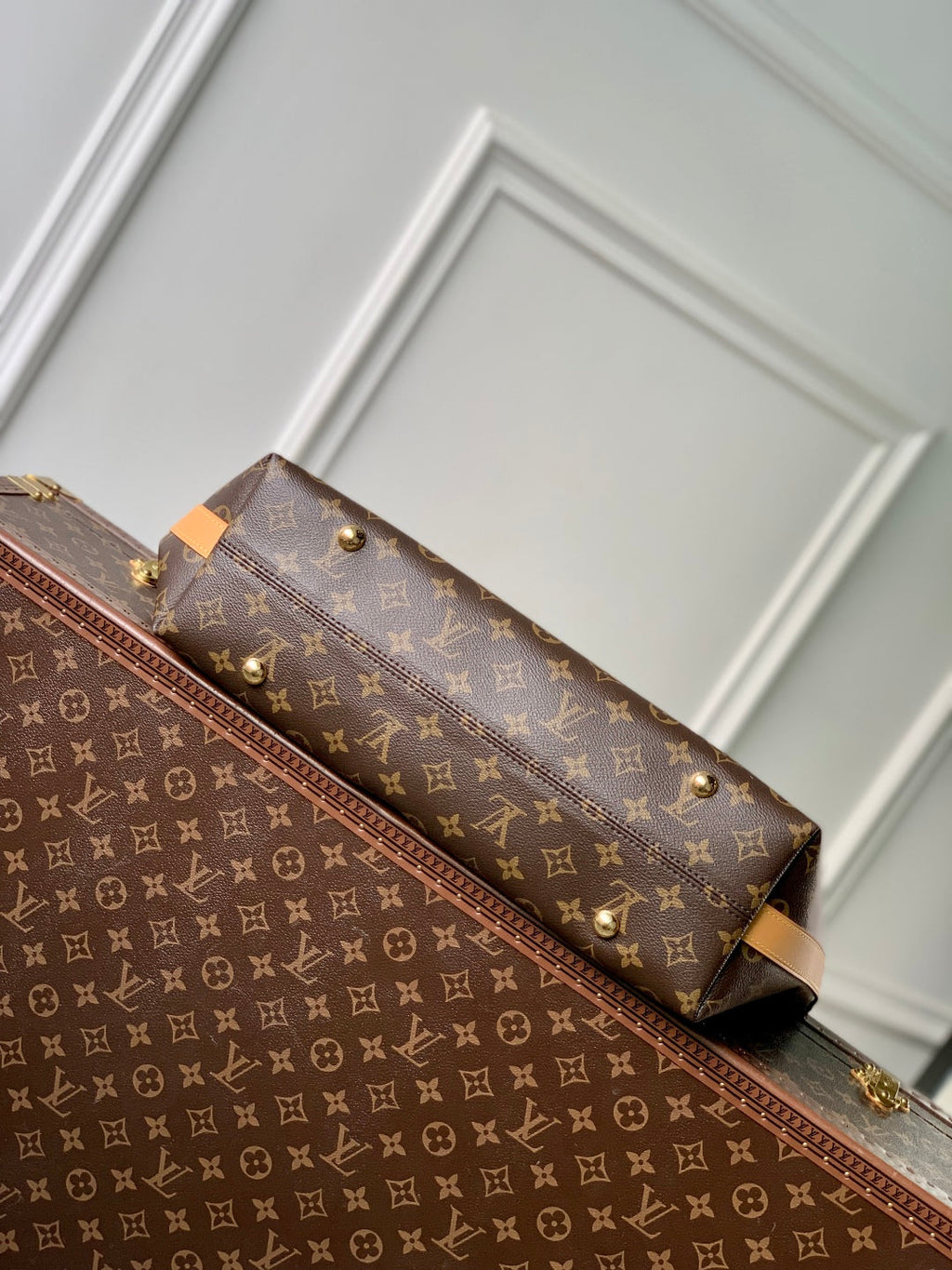 VAGABOND HOBO 38 IN BROWN MONOGRAM CANVAS