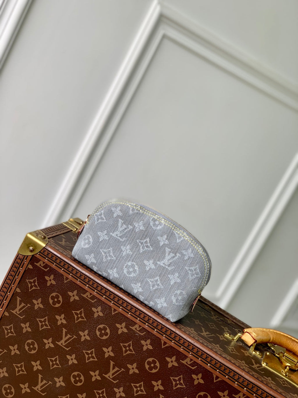COSMETIC POUCH 19 IN GREY MONOGRAM DENIM GOLD HARDWARE