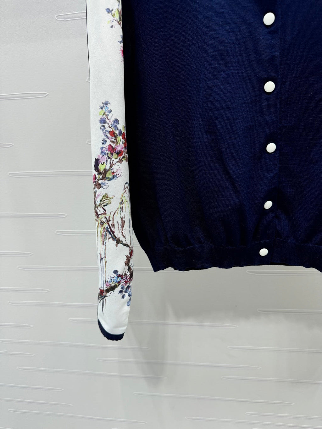 ERDOS FLORAL PATTERN CREW NECK LONG-SLEEVE KNIT CARDIGAN 274824