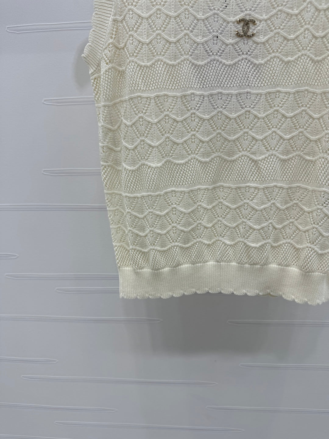 CHANEL 25S HOLLOW KNIT VEST 264154