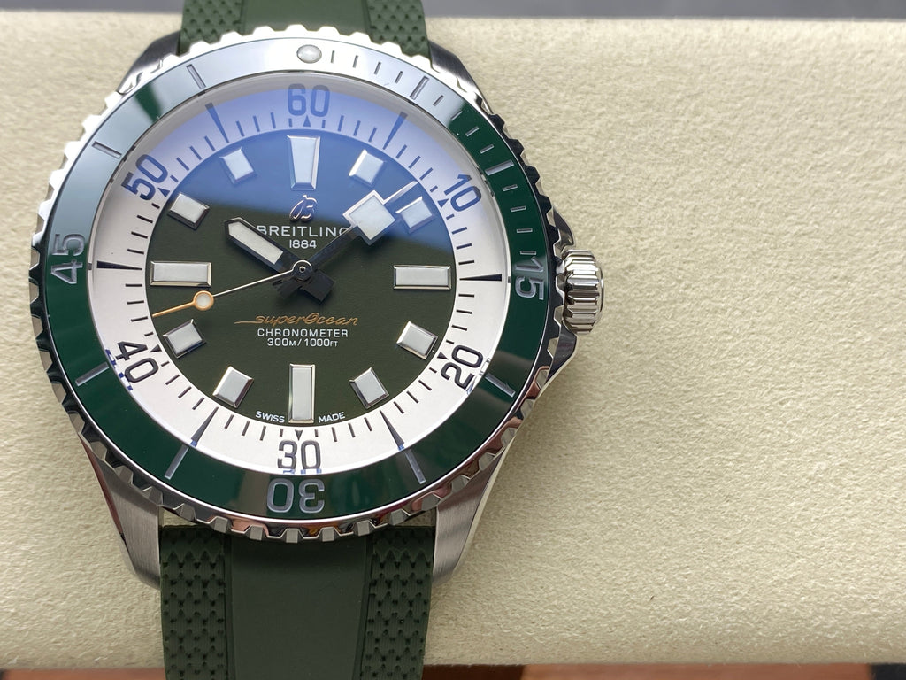 SUPEROCEAN AUTOMATIC 44 GREEN CERAMIC BEZEL GREEN RUBBER STRAP