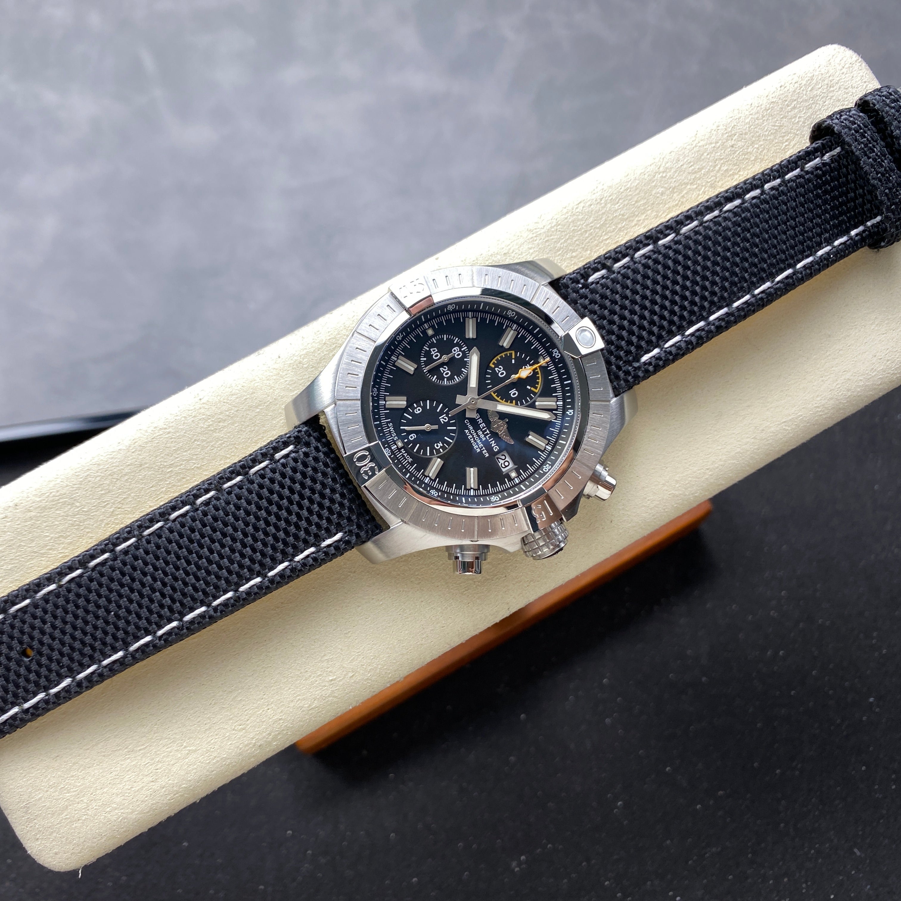 AVENGER CHRONOGRAPH STEEL CASE BLACK NYLON STRAP