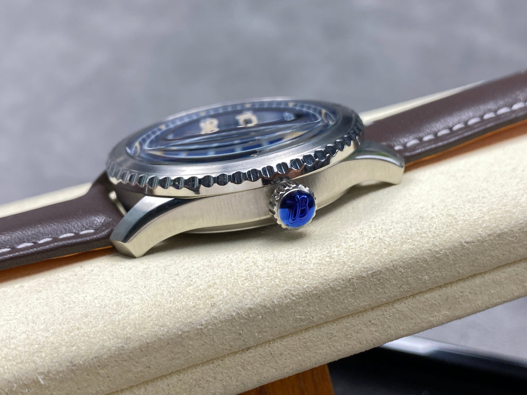 AVIATOR 8 AUTOMATIC STEEL CASE BLUE DIAL BROWN CALFSKIN STRAP