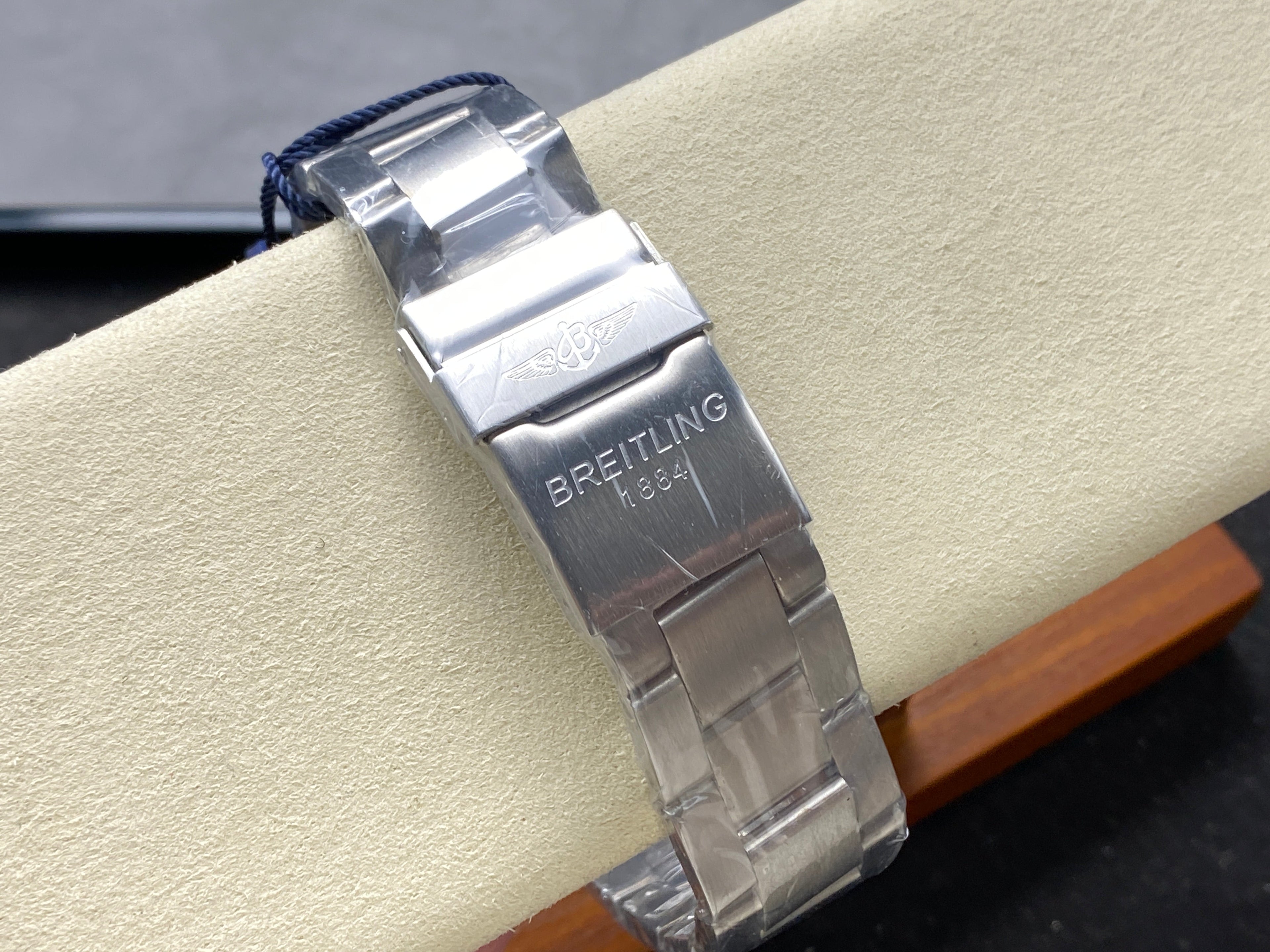 AVIATOR 8 AUTOMATIC ALL STEEL SILVER MIX BLACK BLUE DIAL