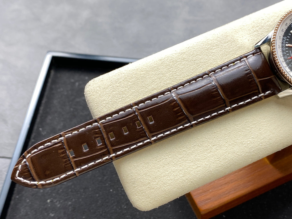 NAVITIMER AUTOMATIC 41 RED GOLD AND STEEL CASE BLACK MIX WHITE DIAL