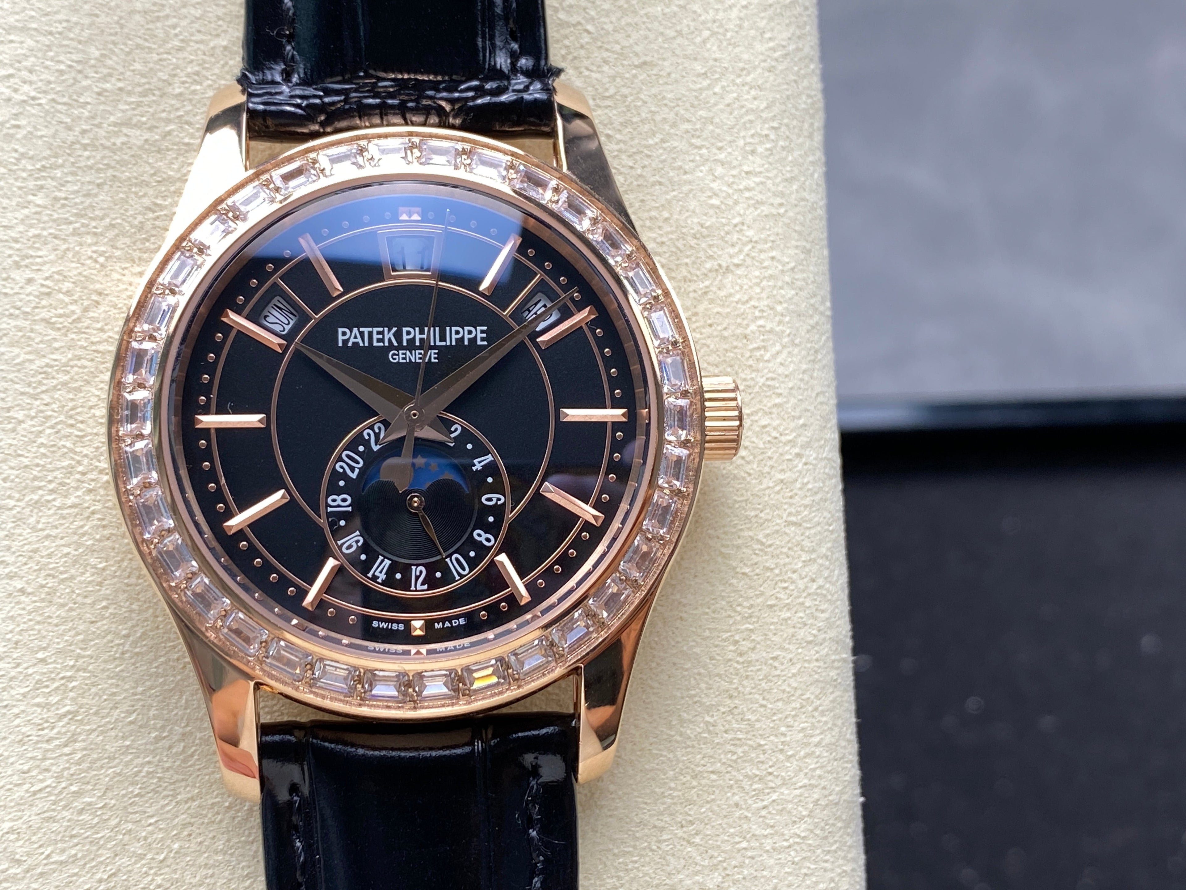 ANNUAL CALENDAR ROSE GOLD ATTACHED DIAMOND BEZEL BLACK DIAL