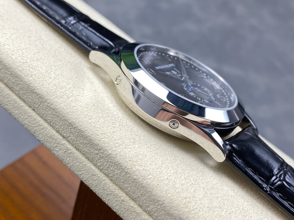 ANNUAL CALENDAR SELF-WINDING WHITE GOLD CASE DARK GRAY DIAL