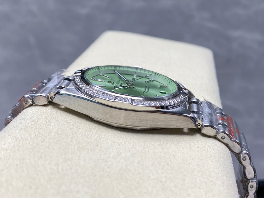 CHRONOMAT AUTOMATIC 36 STEEL WITH DIAMOND BEZEL LIGHT GREEN DIAL