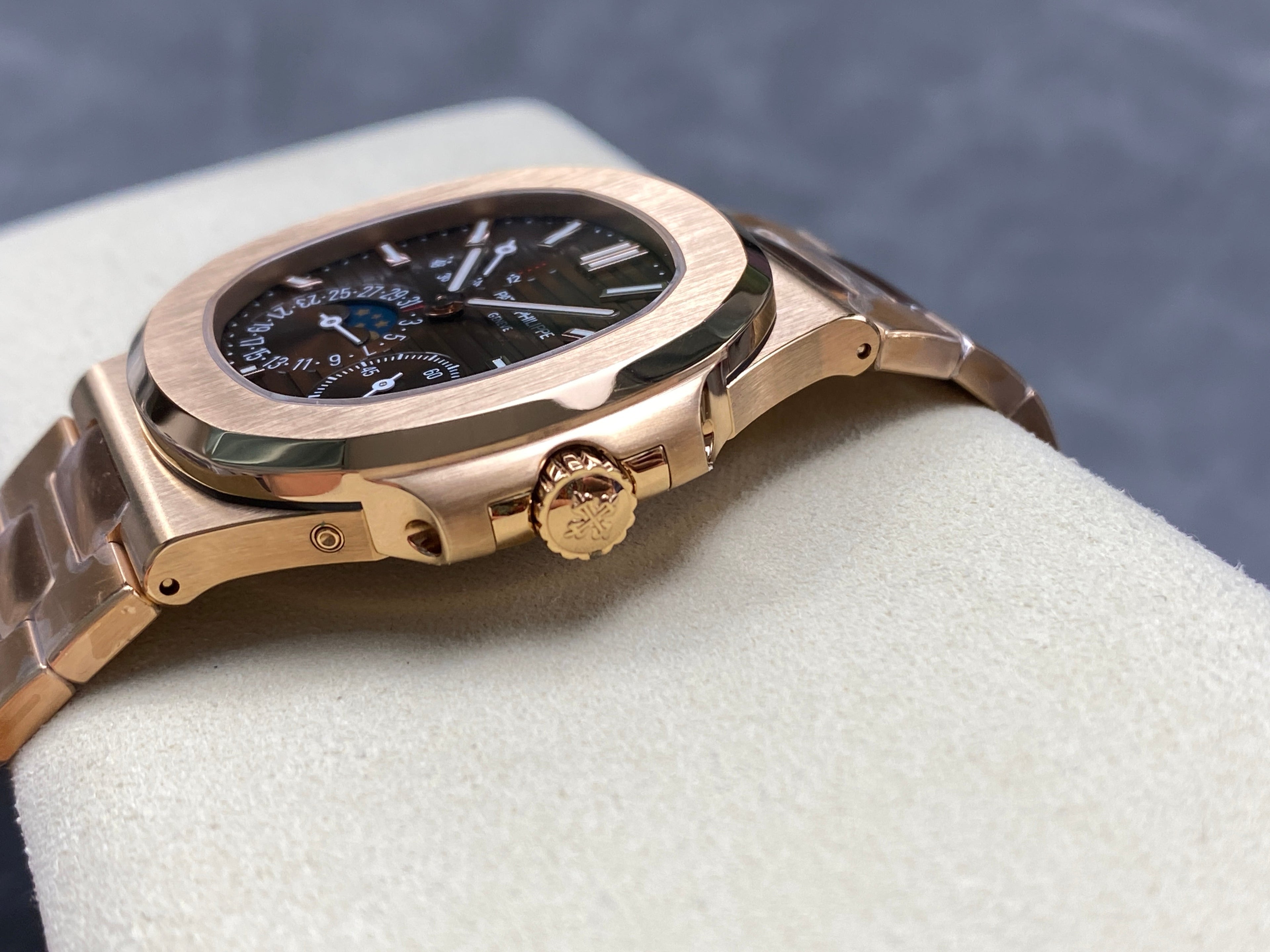 NAUTILUS AUTOMATIC ALL ROSE GOLD SUNBURST BROWN DIAL