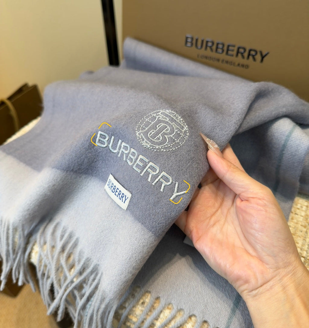 BURBERRY 26S SCARF 180CM IN CASHMERE 196358