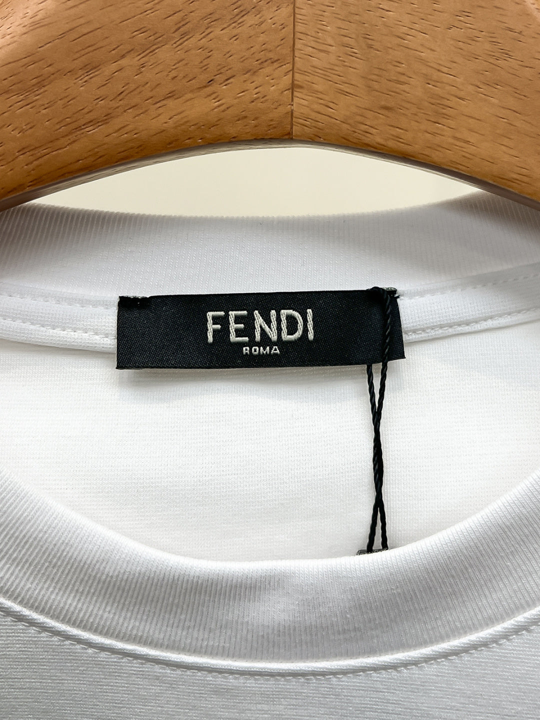FENDI 26S SHORT SLEEVE T-SHIRT 050