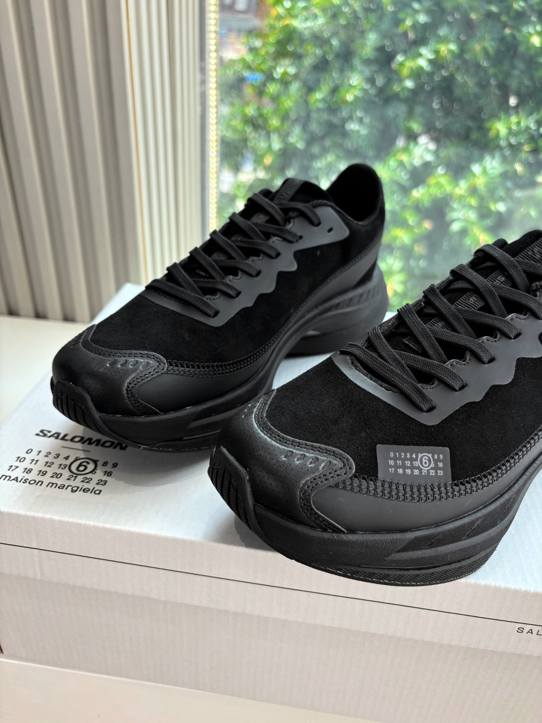 ALO 25S SALOMON SPECTUR SNEAKER IN BLACK FABRIC