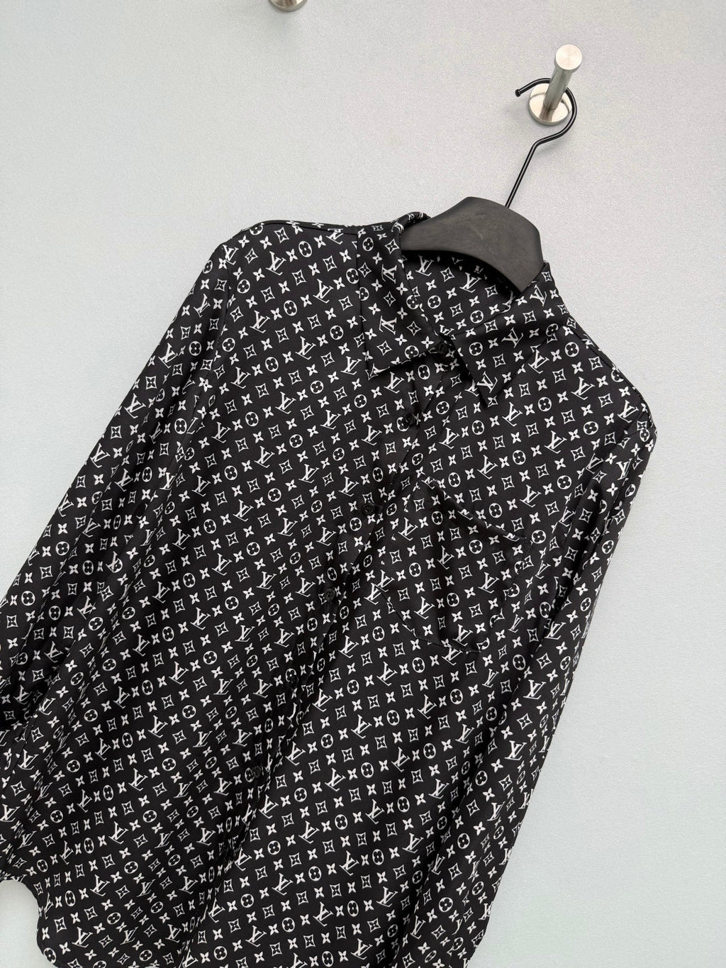 LV 26S LONG-SLEEVE SHIRT STYLE 192
