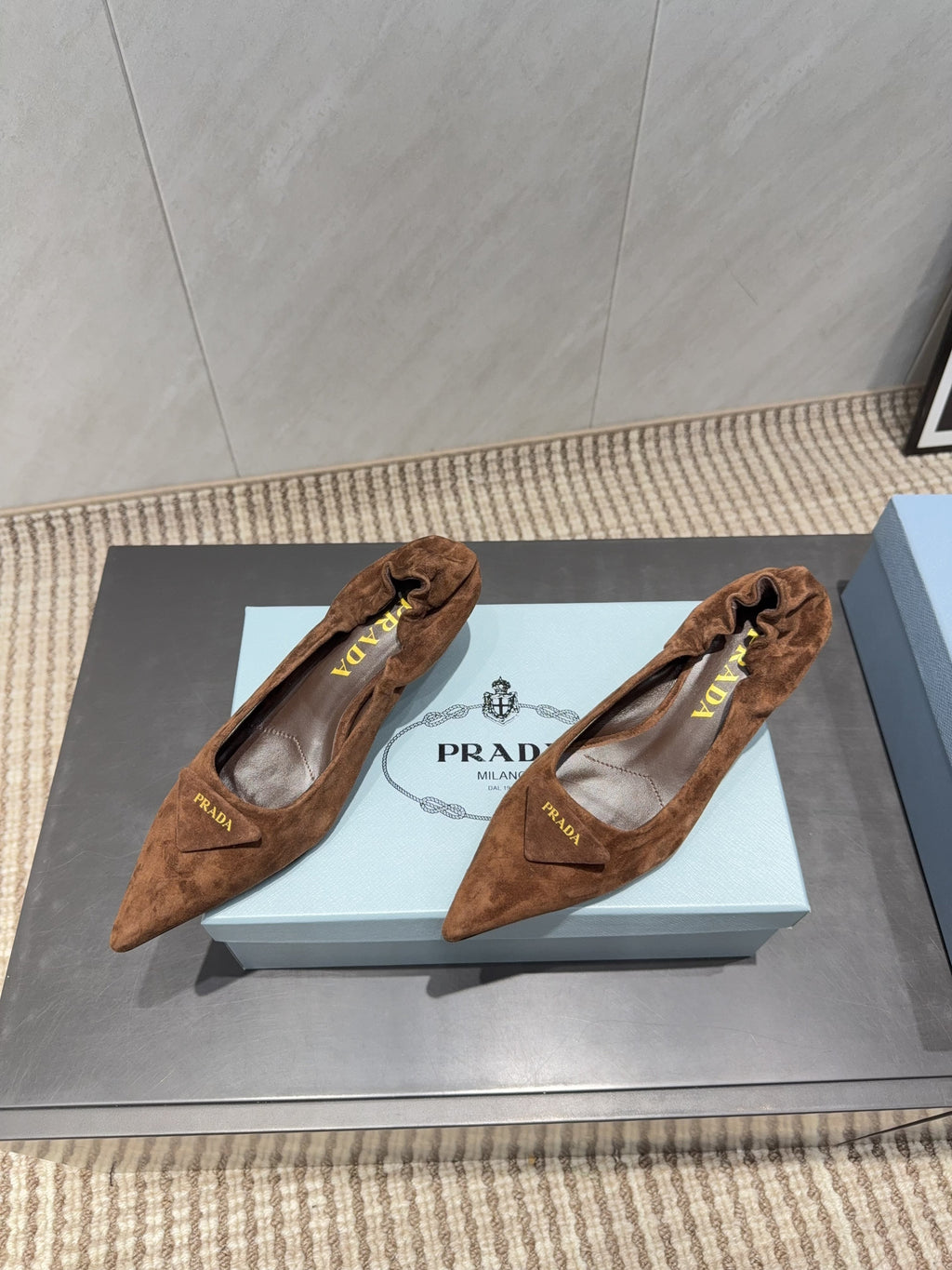 PRADA 26S PUMPS 55MM IN BROWN SUEDE WITH LOGO