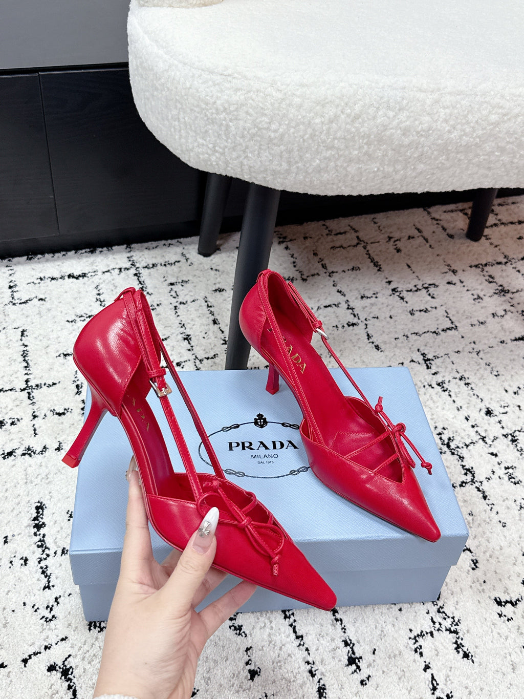 PRADA 26S POINTED-TOE HIGH HEELS 75MM IN DARK RED PATENT CALFSKIN WITH BOW