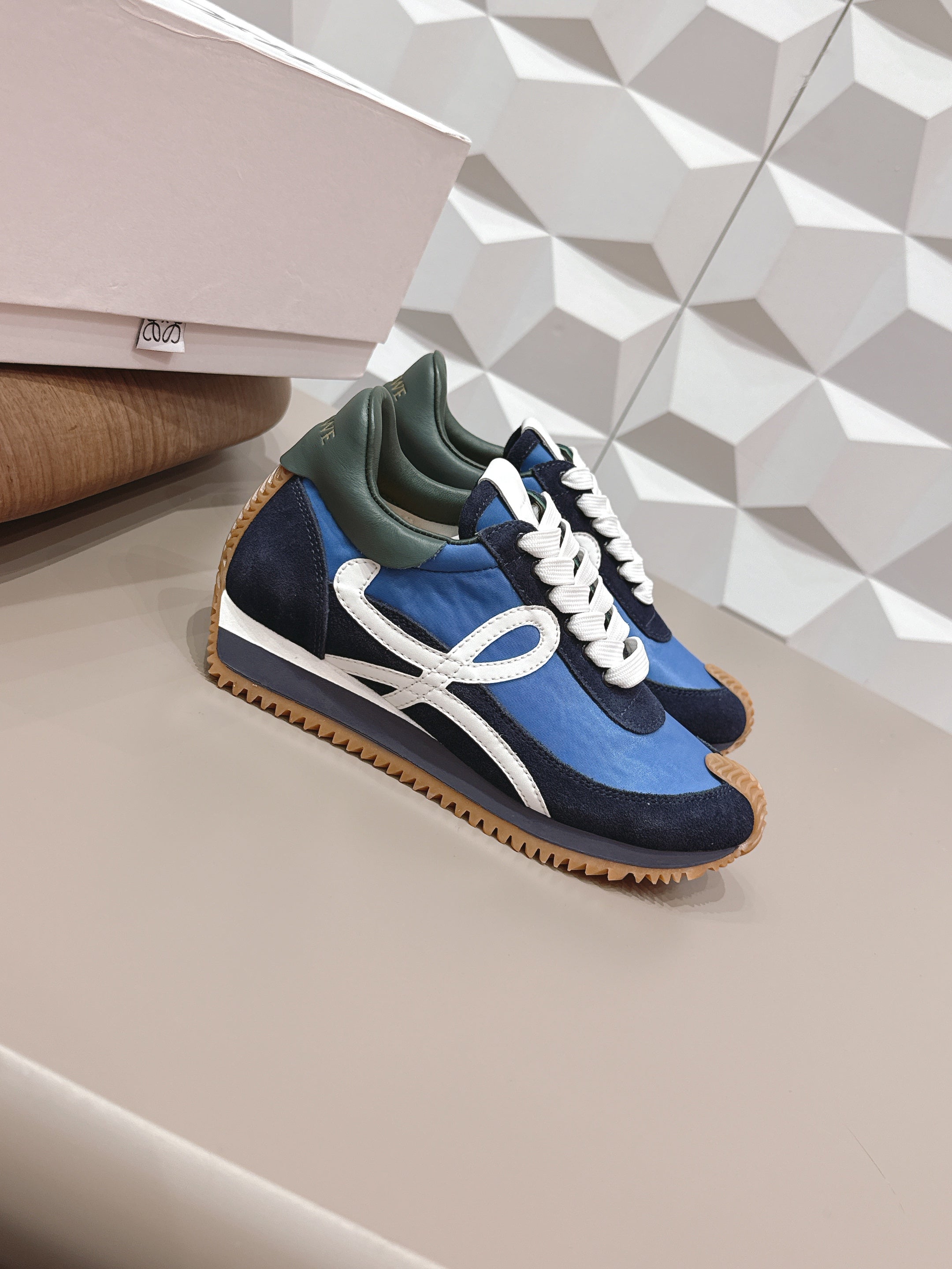 LOEWE 26S FLOW RUNNER SNEAKER IN NAVY AND BLUE SUEDE AND CALFSKIN