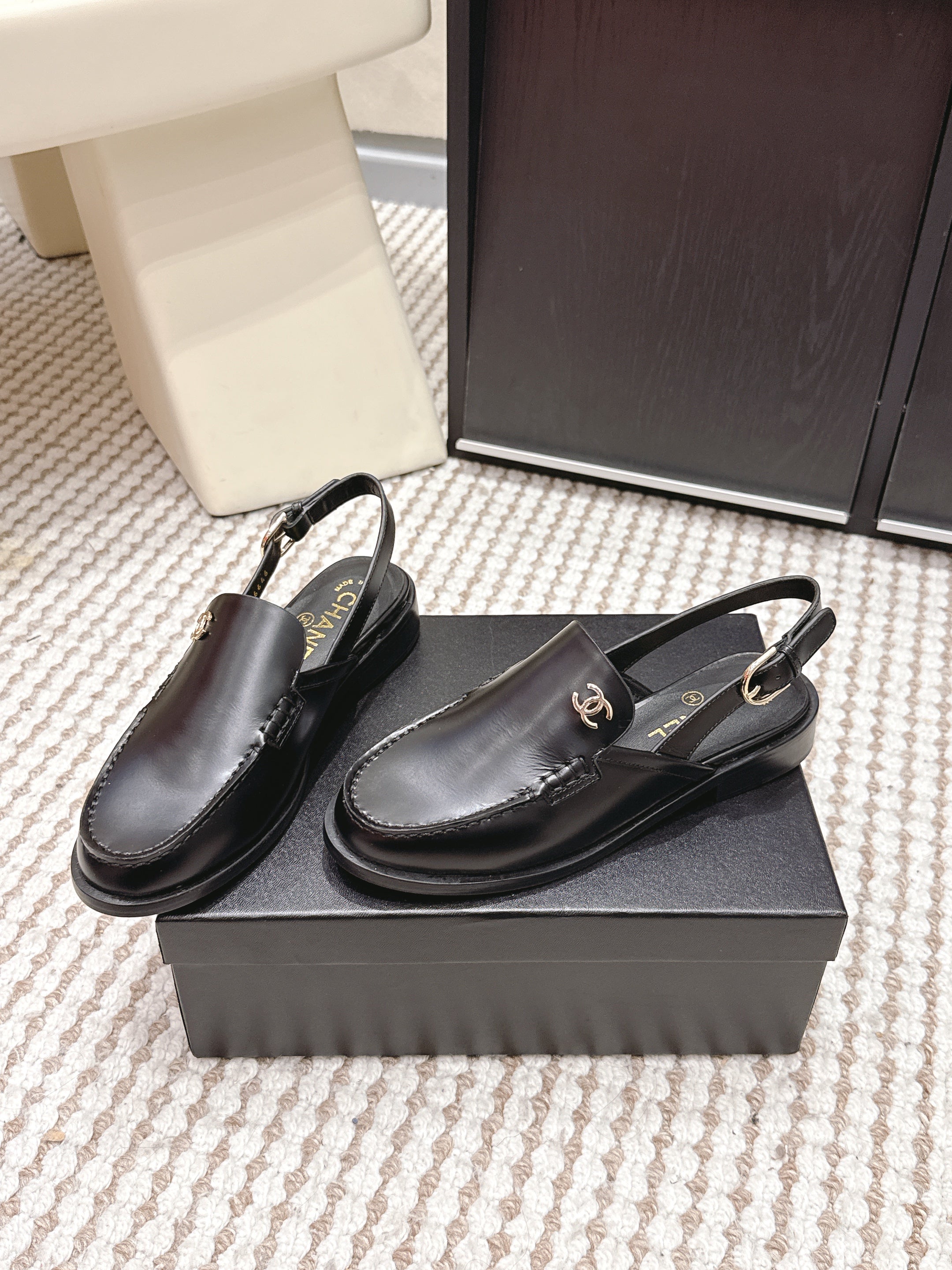26S SLINGBACK LOAFERS IN BLACK CALFSKIN