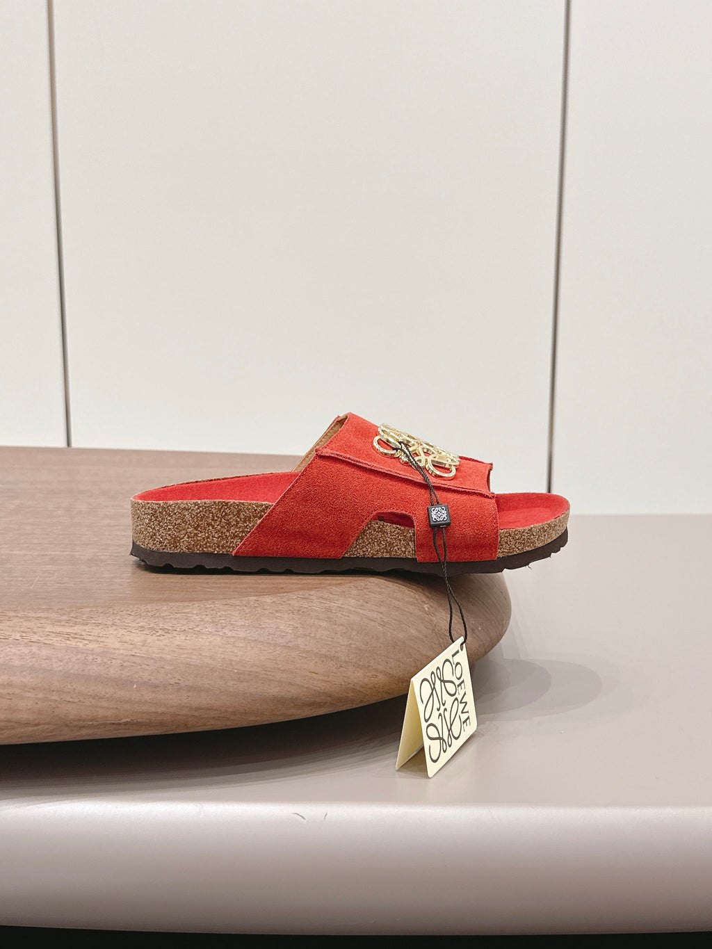 LOEWE 26S FLAT SANDALS IN RED LOGO GOLD HARDWARE