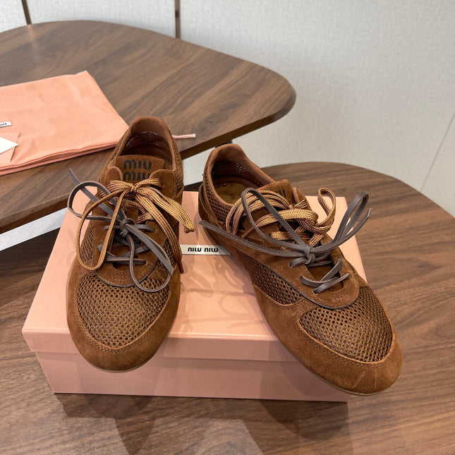 MIUMIU 26S SNEAKERS IN CARAMEL BROWN MESH AND SUEDE