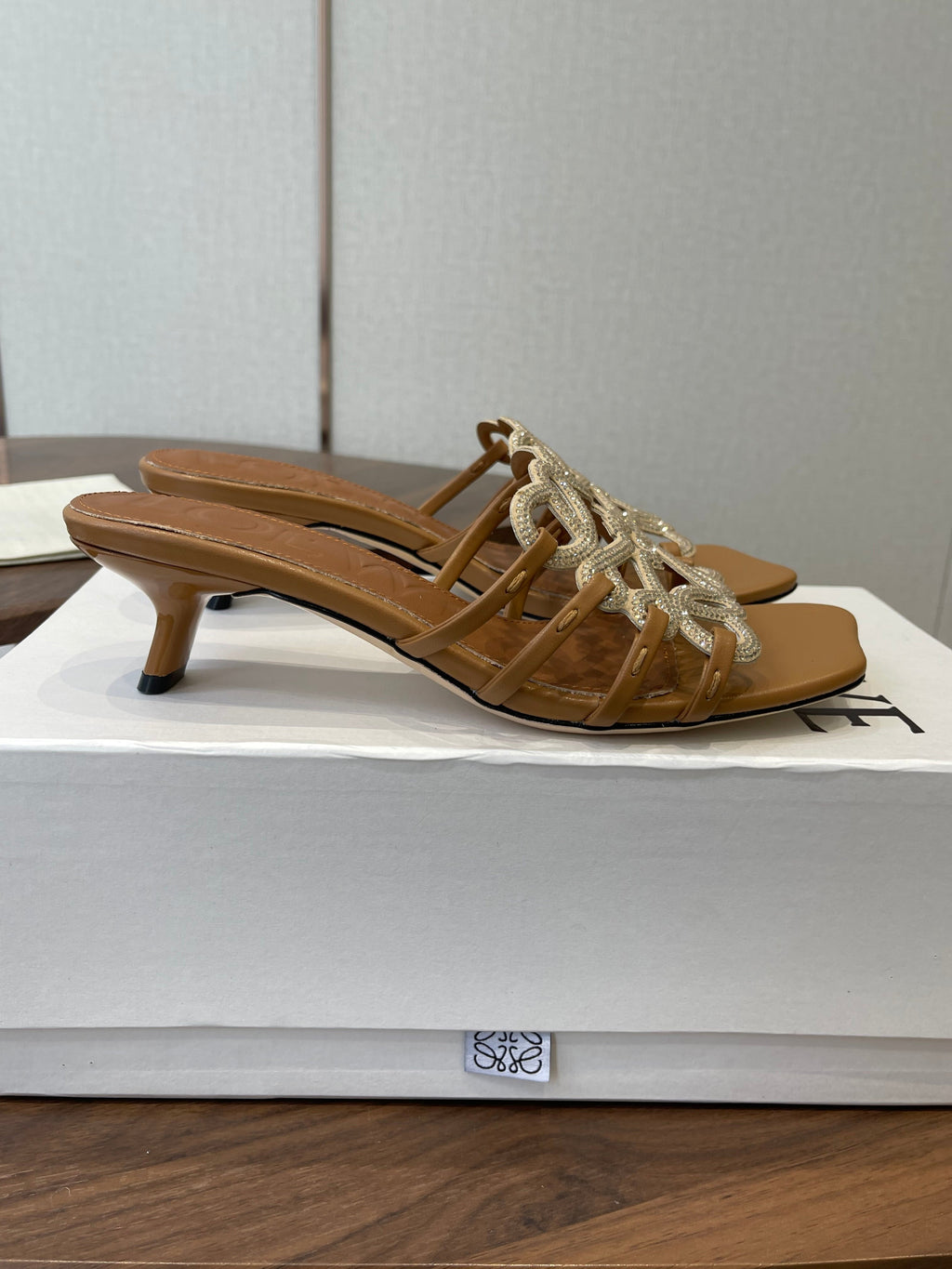 LOEWE 26S HIGH HEEL SANDALS IN CAMEL BROWN CALFSKIN WITH CRYSTALS