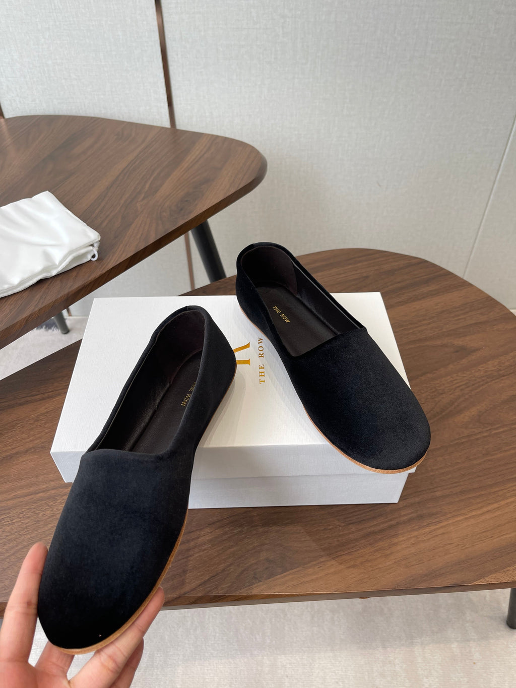THE ROW 26S BALLET FLATS IN BLACK VELVET