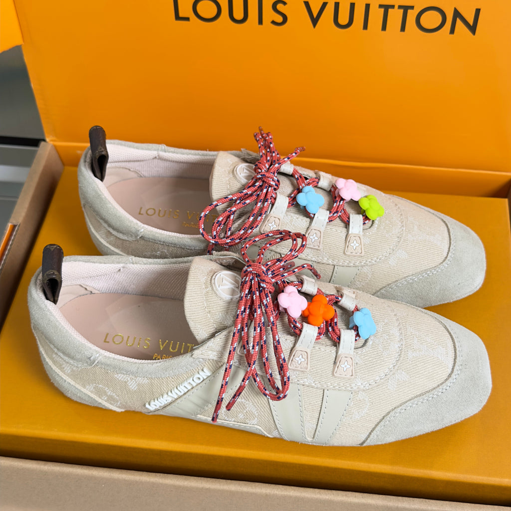 LV 26S SNEAKERINA SNEAKERS IN BEIGE MONOGRAM CANVAS AND SUEDE