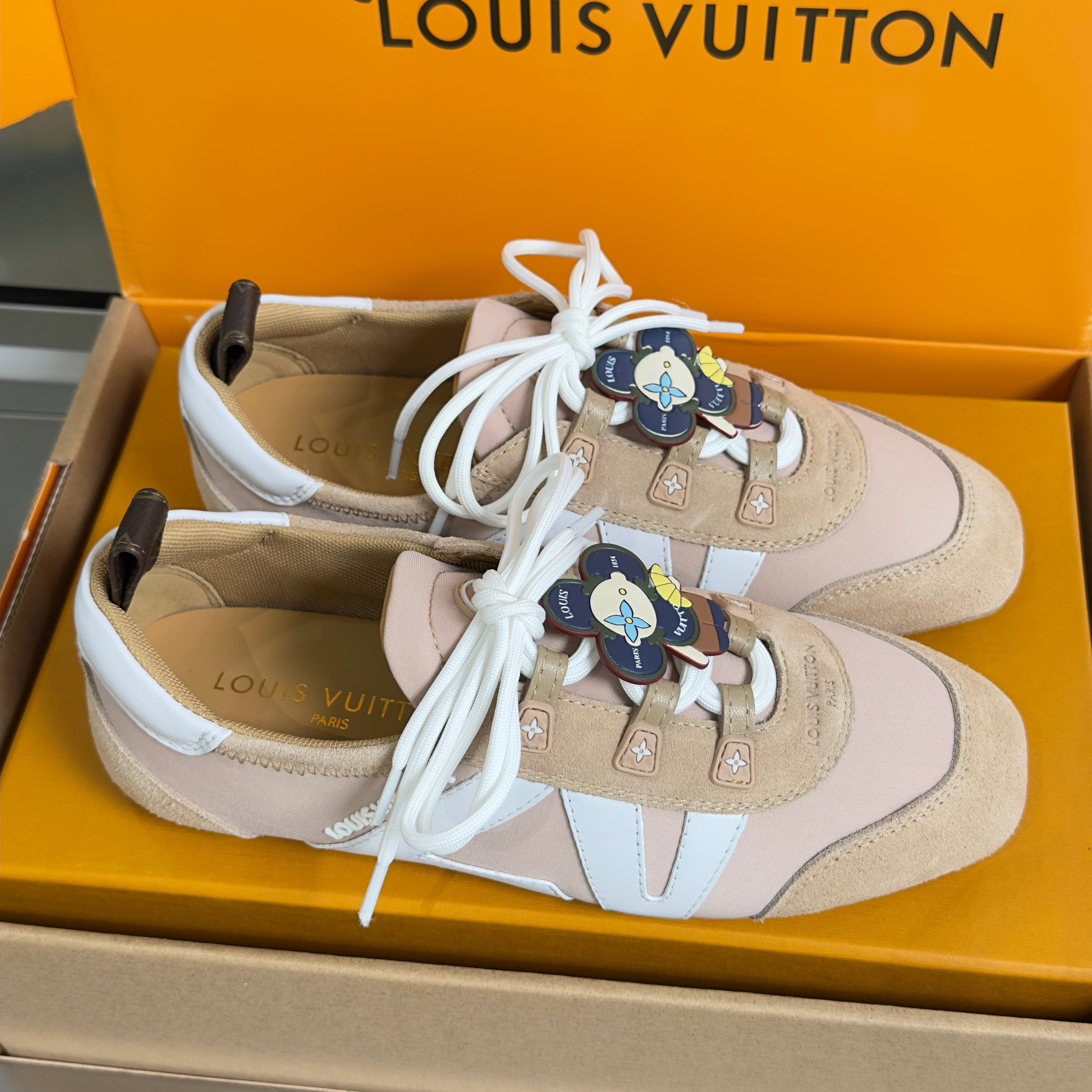 LV 26S SNEAKERINA SNEAKERS IN LIGHT PINK FABRIC AND SUEDE