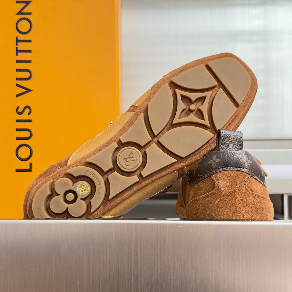 LV 26S SNEAKERINA SNEAKERS IN CARAMEL BROWN SUEDE AND CALFSKIN