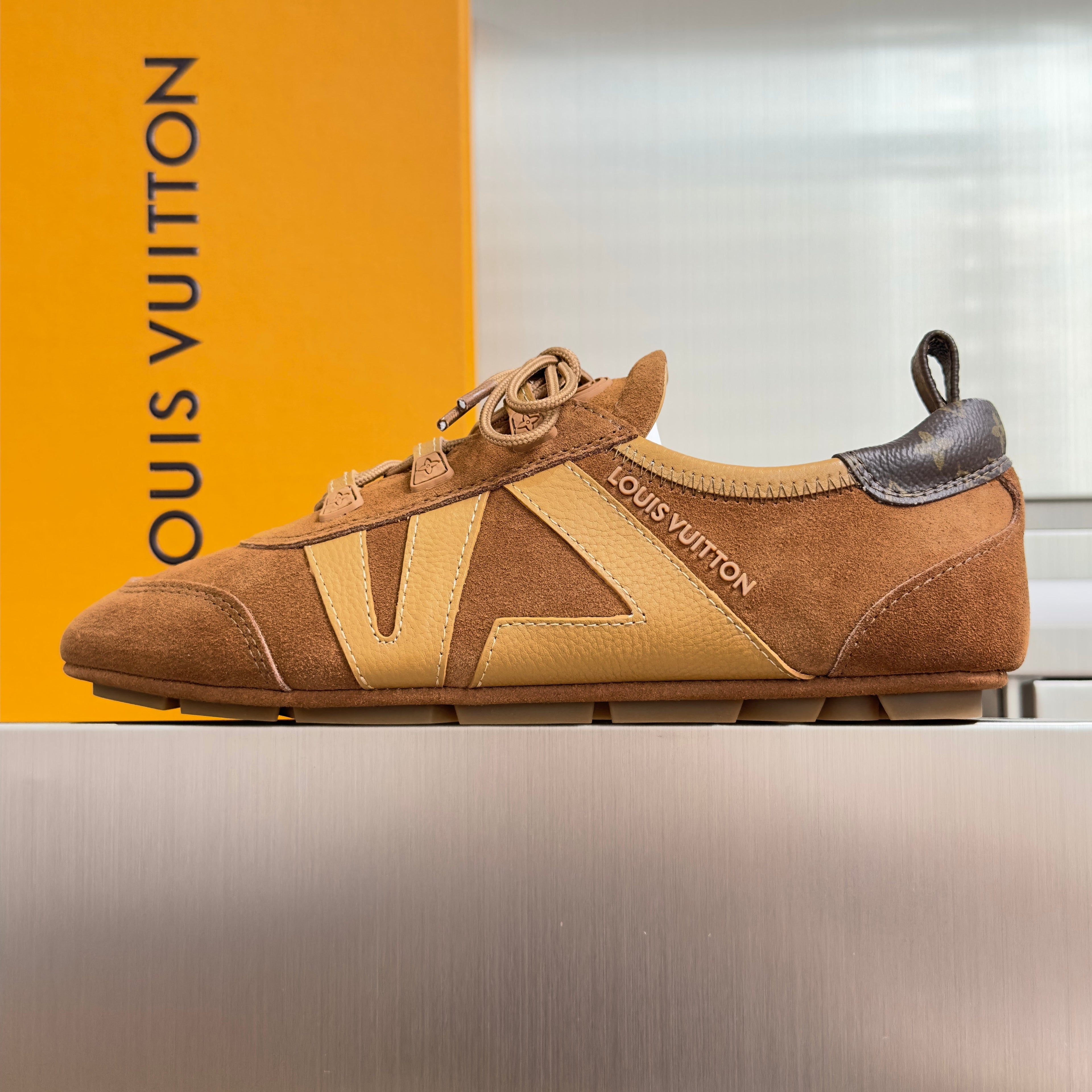 LV 26S SNEAKERINA SNEAKERS IN CARAMEL BROWN SUEDE AND CALFSKIN