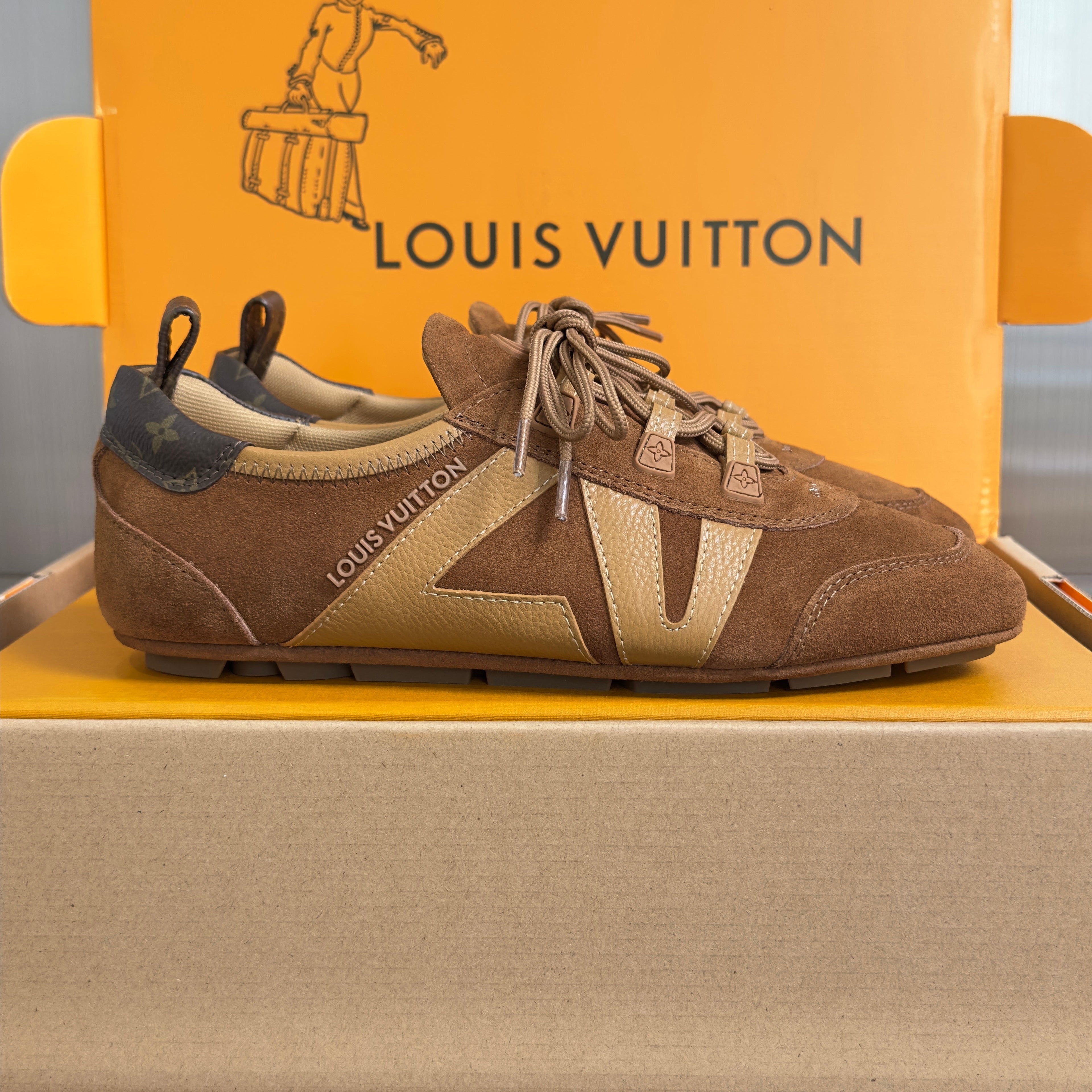 LV 26S SNEAKERINA SNEAKERS IN CARAMEL BROWN SUEDE AND CALFSKIN