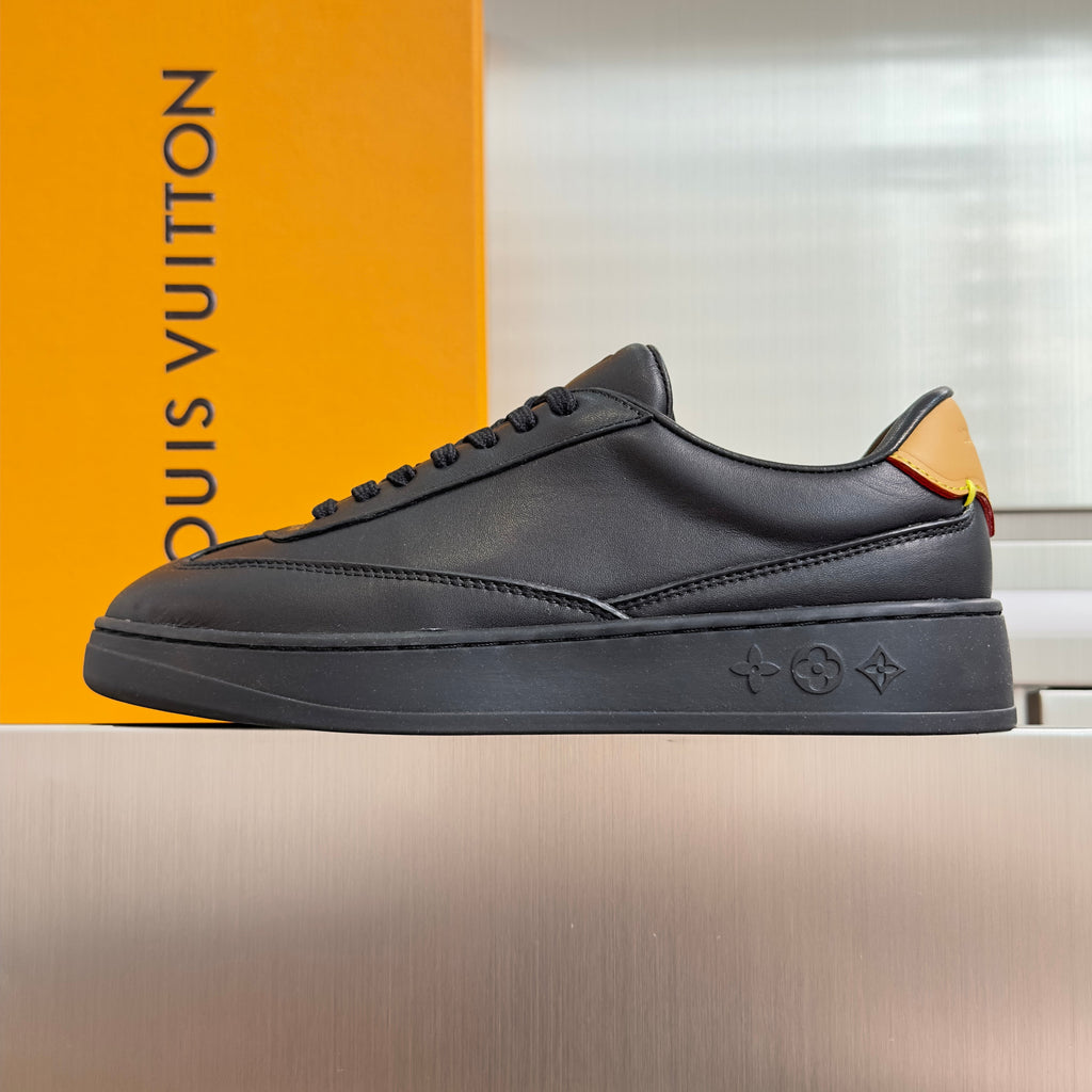 LV 26S LOW TOP SNEAKERS IN BLACK CALFSKIN