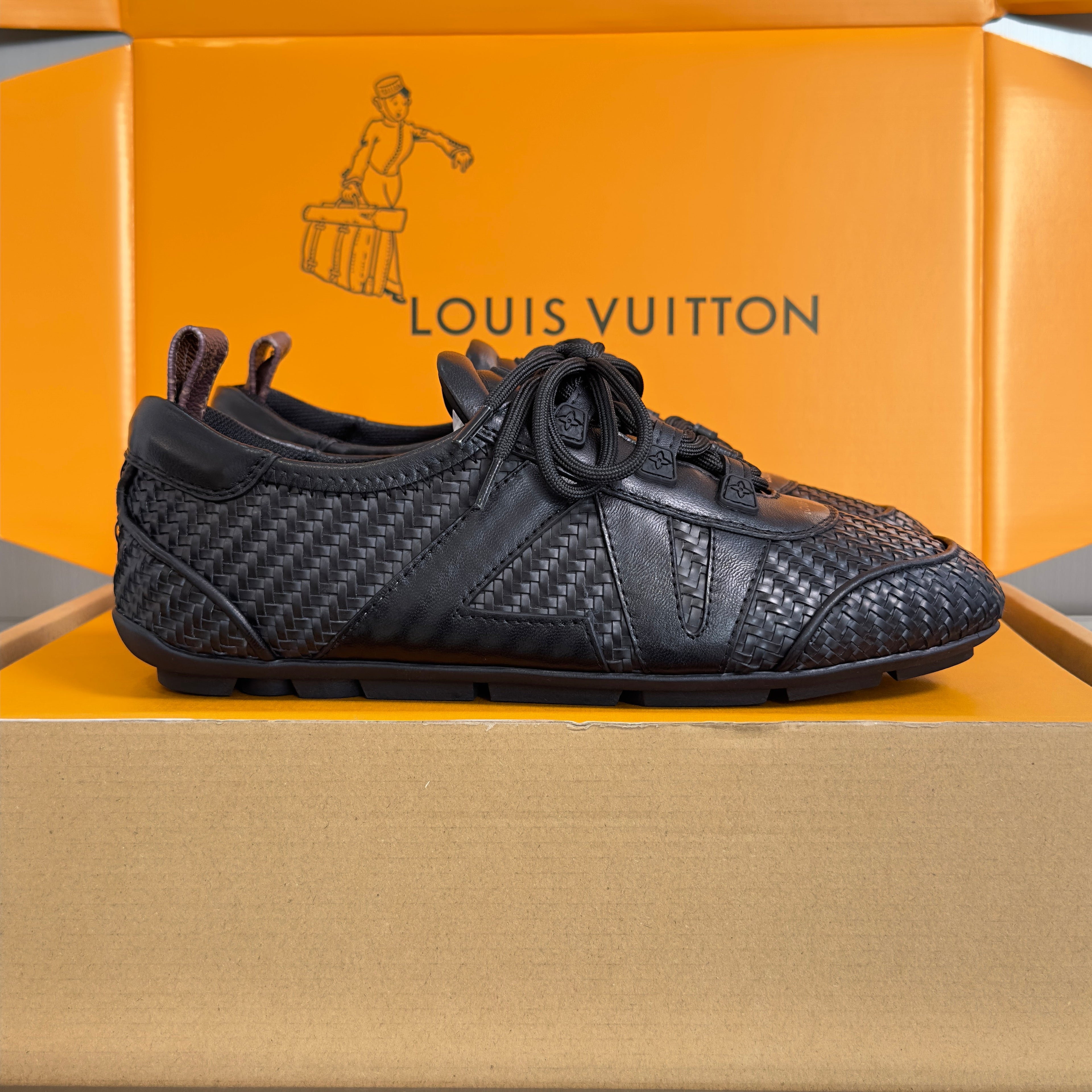 LV 26S SNEAKERINA SNEAKERS IN WOVEN BLACK CALFSKIN