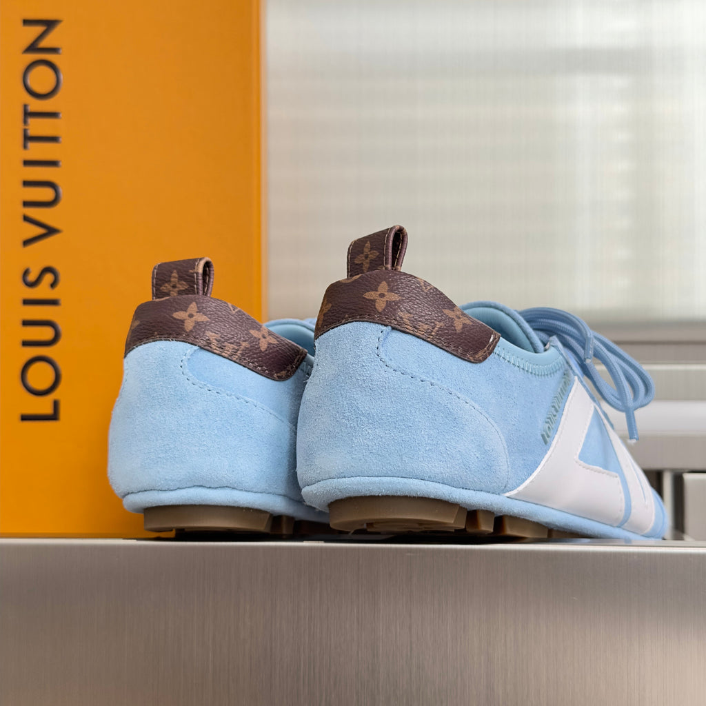 LV 26S SNEAKERINA SNEAKERS IN LIGHT BLUE SUEDE
