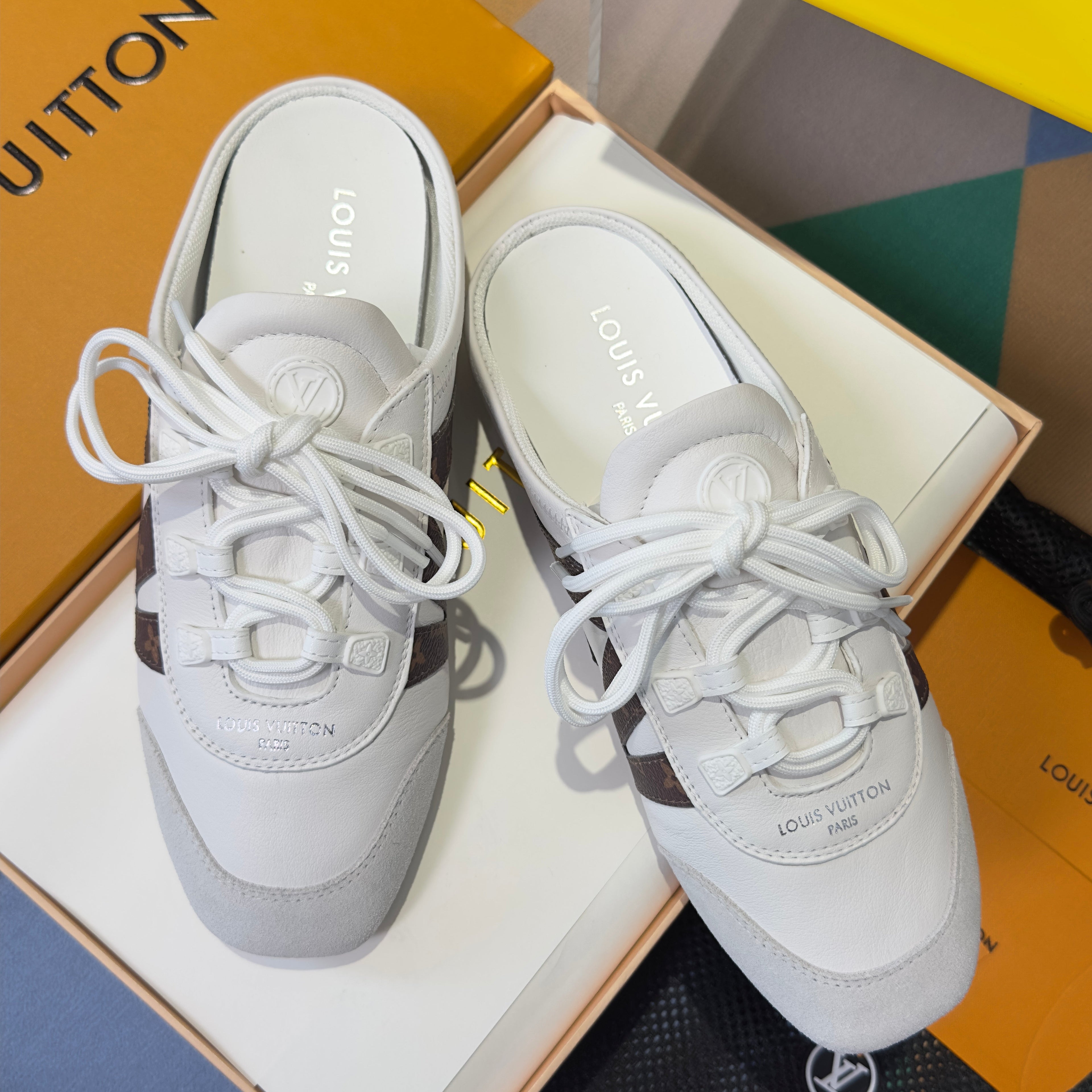 LV 26S LACE UP MULE SNEAKERS IN WHITE CALFSKIN AND BROWN MONOGRAM CANVAS