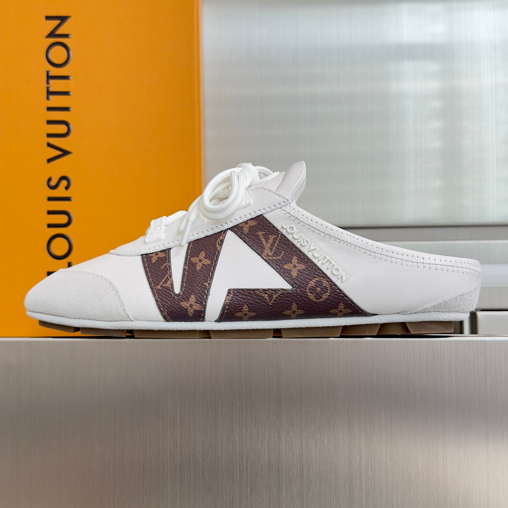 LV 26S LACE UP MULE SNEAKERS IN WHITE CALFSKIN AND BROWN MONOGRAM CANVAS