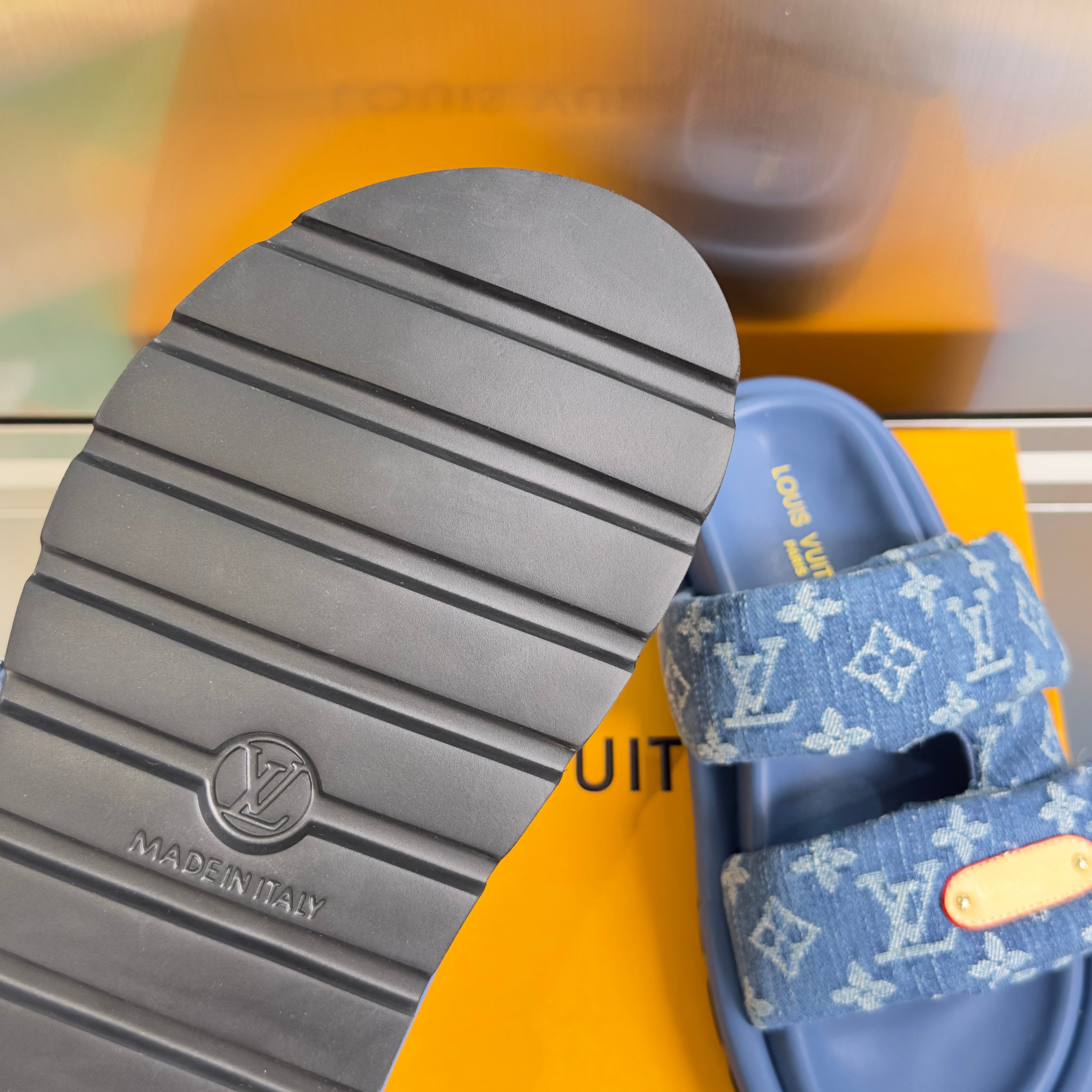 LV 26S PADDED SLIDES 40MM IN BLUE DENIM MONOGRAM