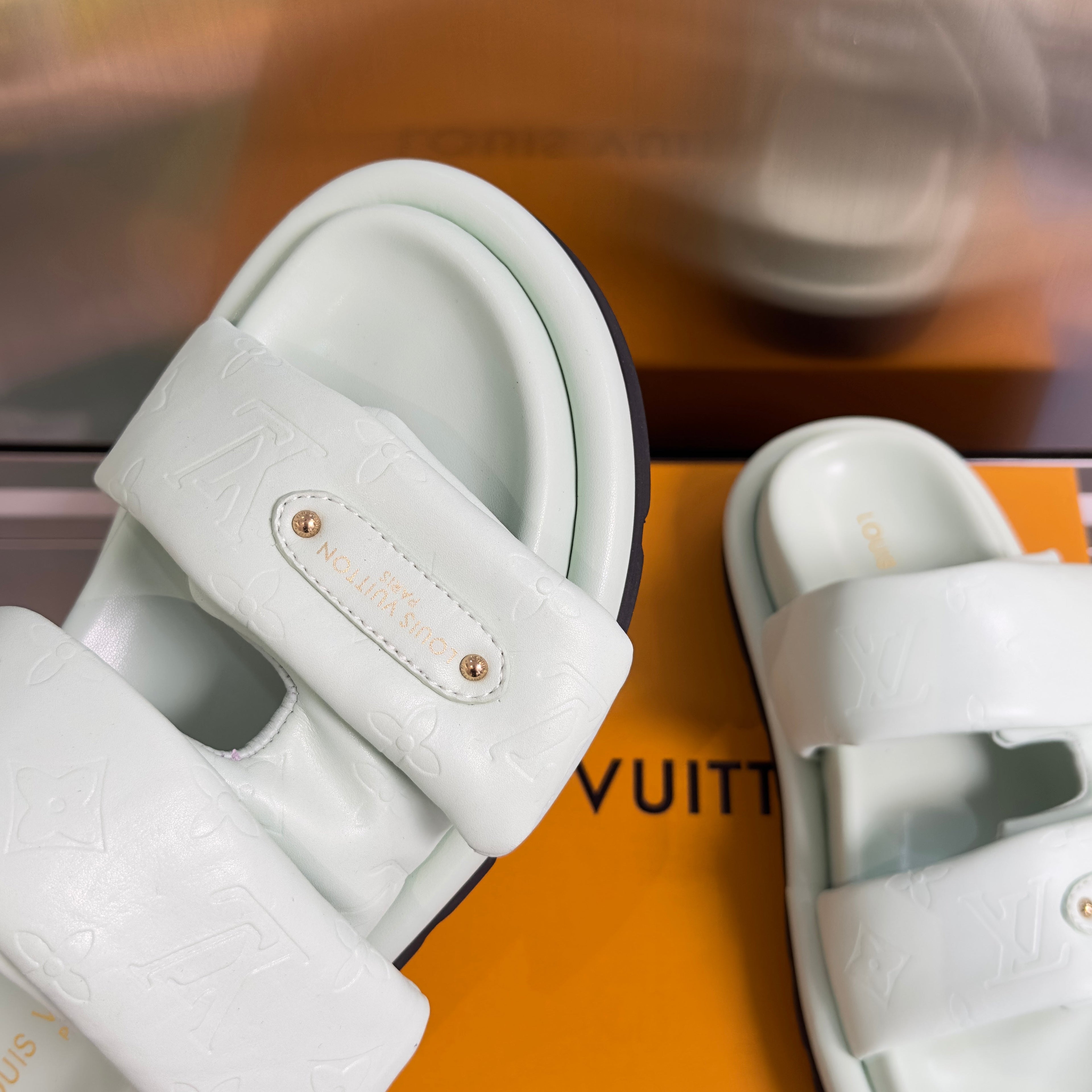 LV 26S PADDED SLIDES 40MM IN MINT GREEN CALFSKIN MONOGRAM