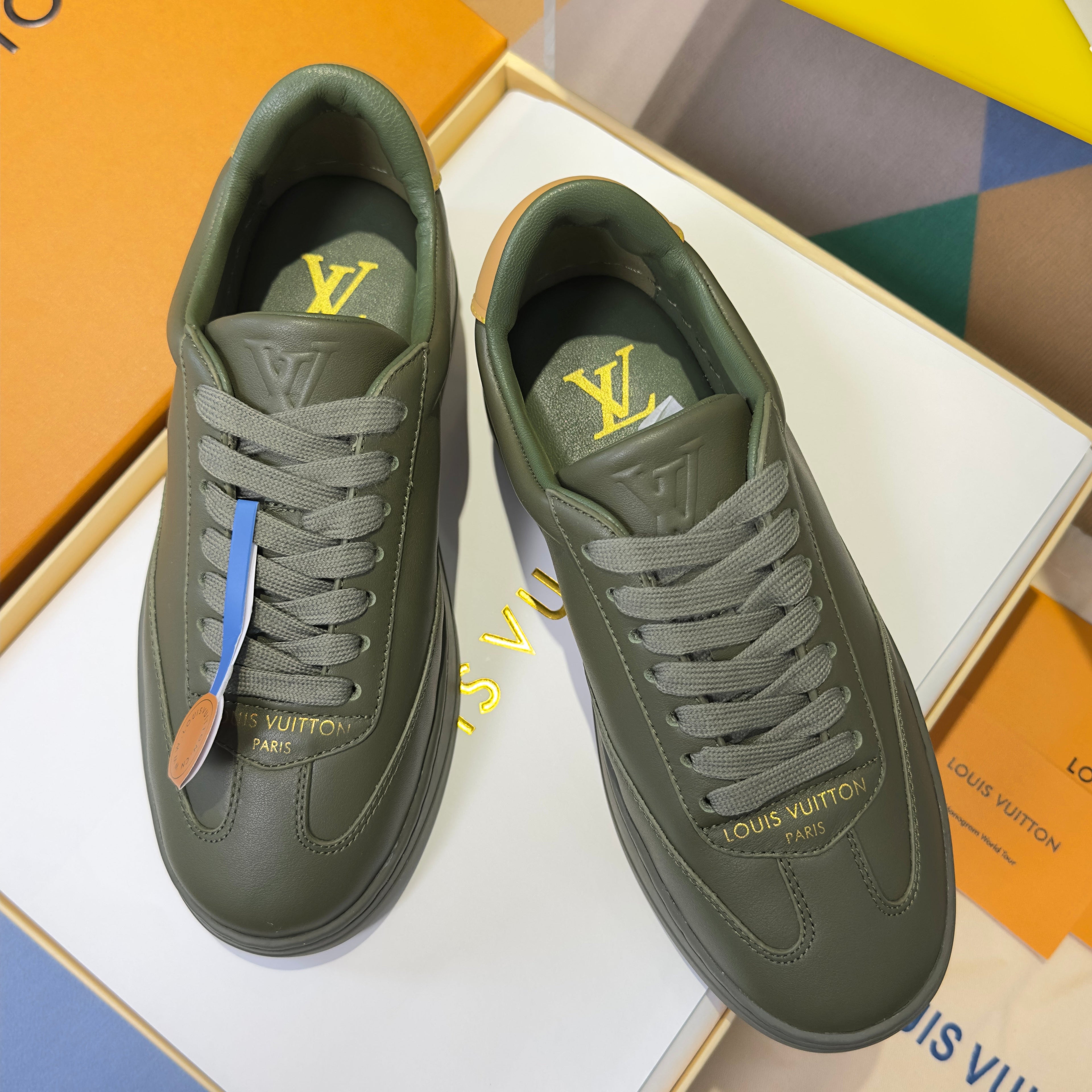 LV 26S LOW TOP SNEAKERS IN OLIVE GREEN CALFSKIN