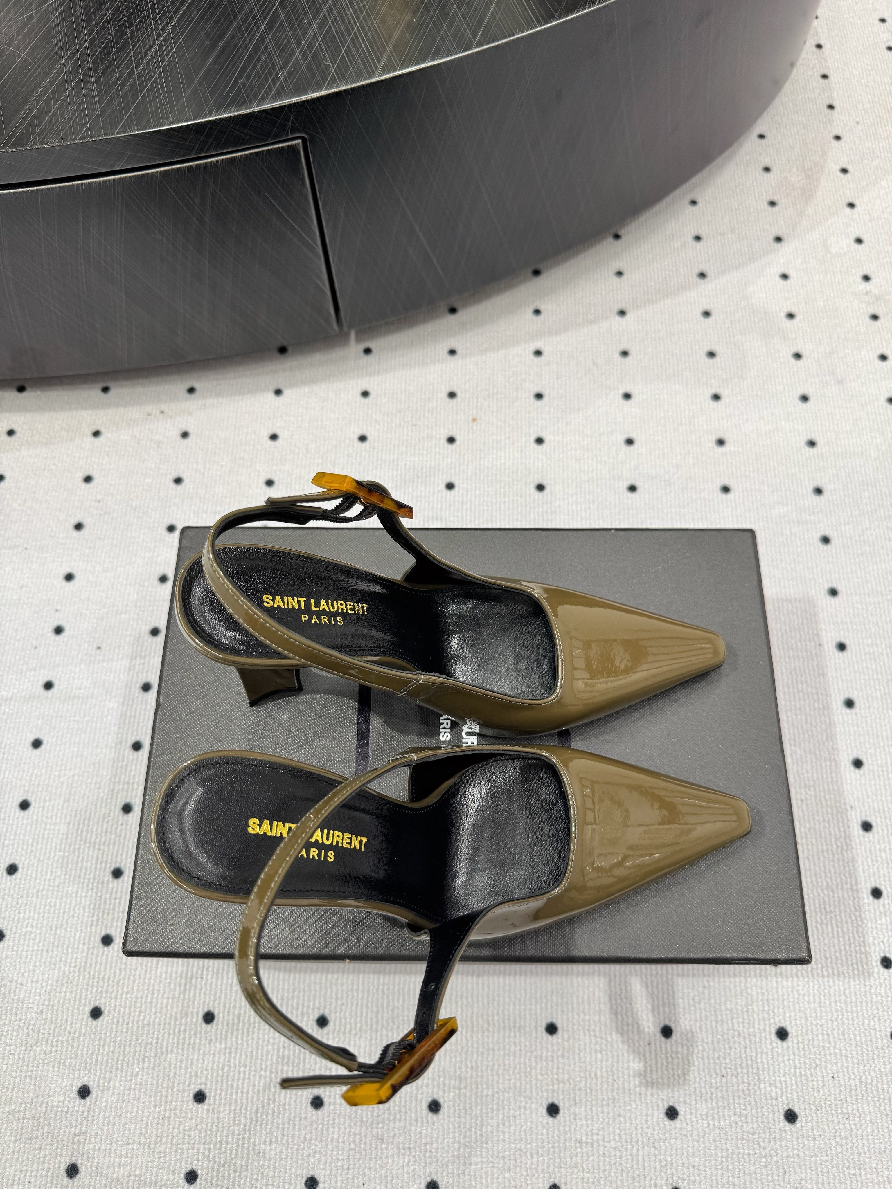 YSL 26S SLINGBACK HEELS 105 MM IN OLIVE GREEN GLOSSY CALFSKIN WITH BUCKLE CLOSURE