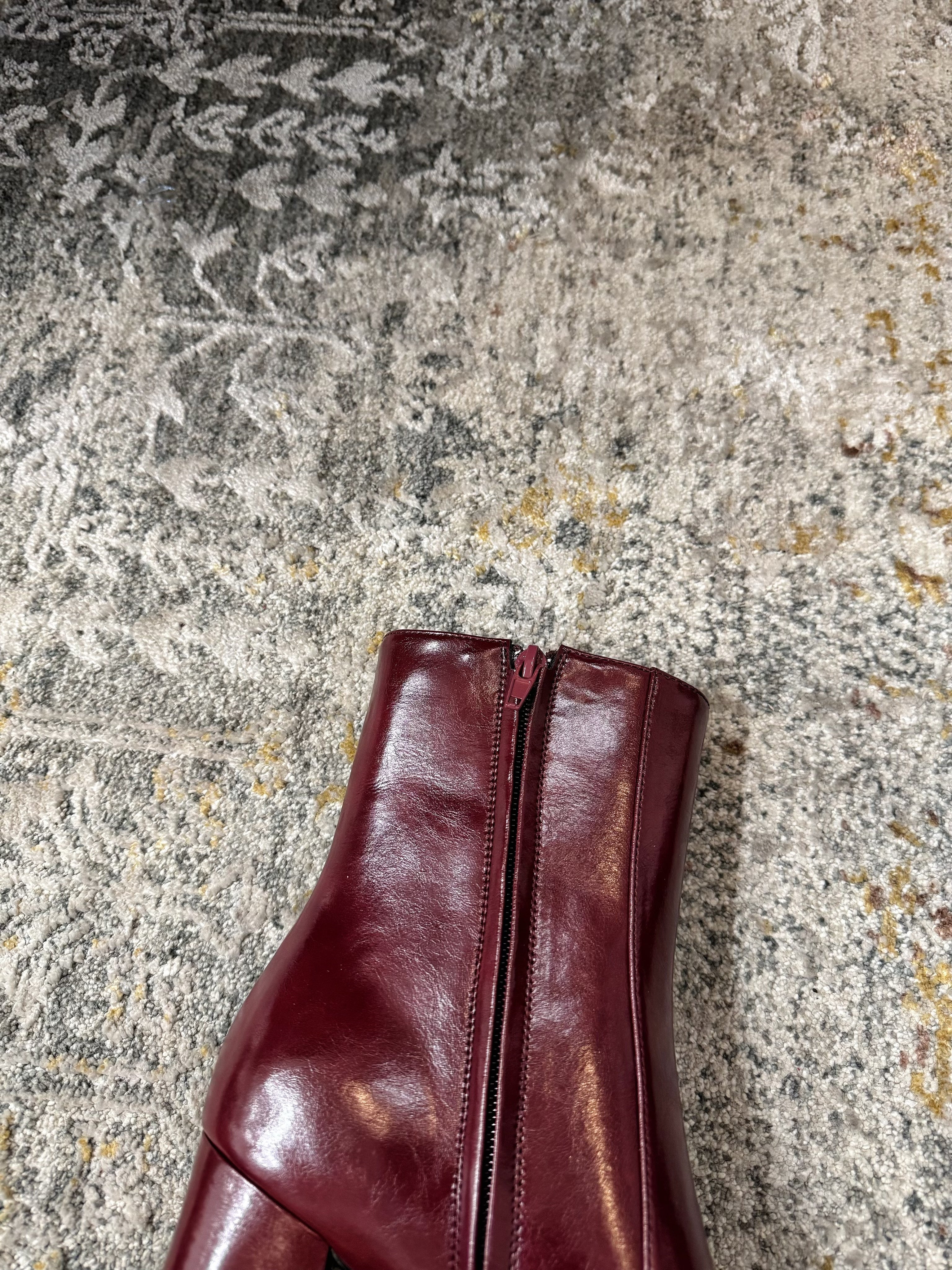 YSL 26S ANKLE BOOTS 70 MM IN DARK RED SHINY CALFSKIN